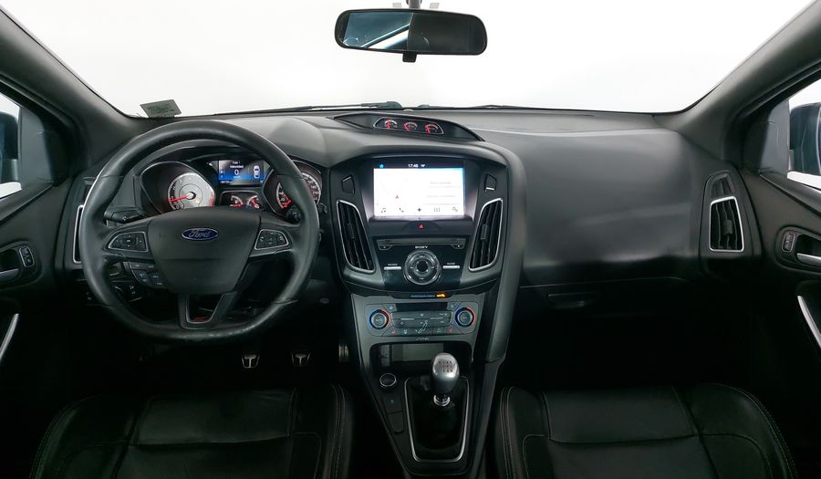 Ford Focus 2.0 ST TM Hatchback 2016