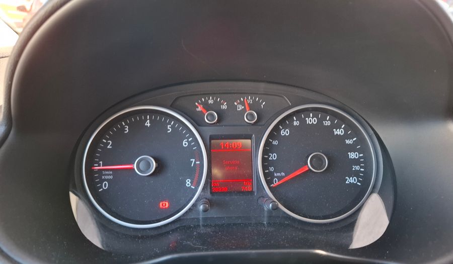 Volkswagen Voyage 1.6 COMFORTLINE Sedan 2013