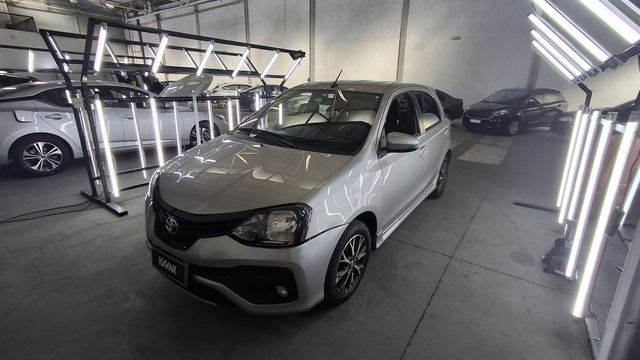 Toyota • Etios