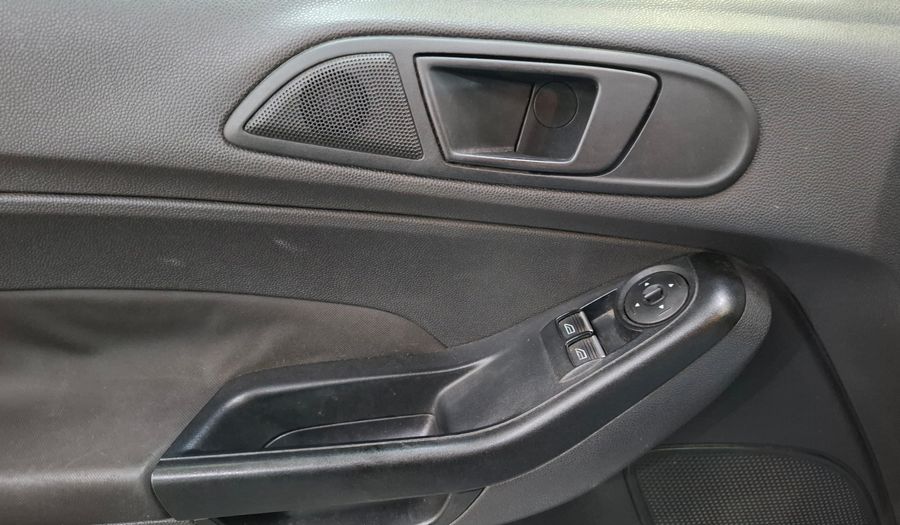 Ford Fiesta Kinetic Design 1.6 S Hatchback 2016