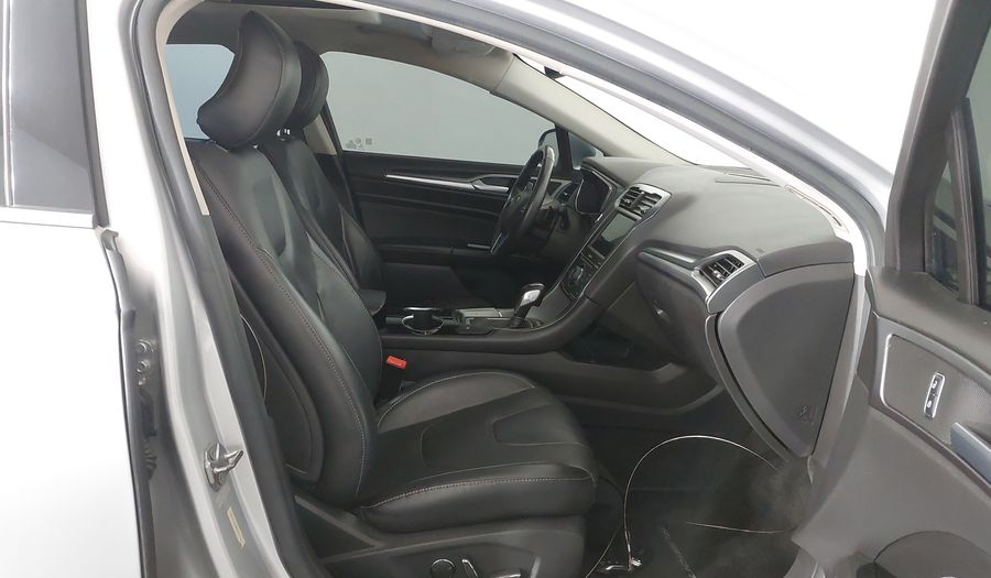 Ford Fusion TITANIUM PLUS Sedan 2015