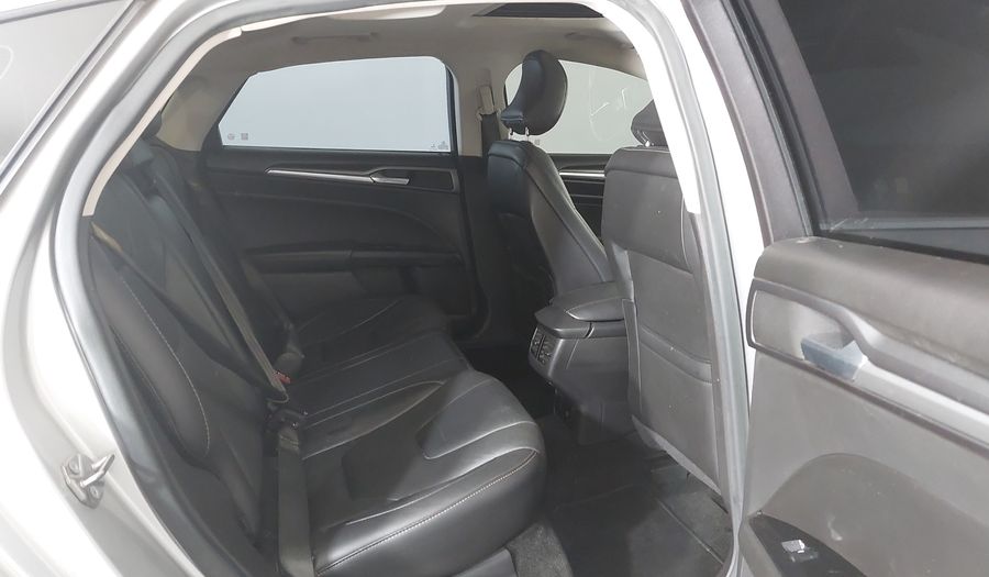 Ford Fusion TITANIUM PLUS Sedan 2015
