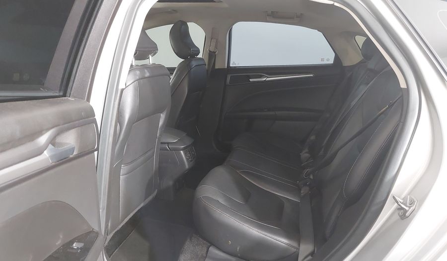 Ford Fusion TITANIUM PLUS Sedan 2015