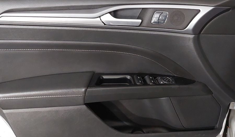 Ford Fusion TITANIUM PLUS Sedan 2015