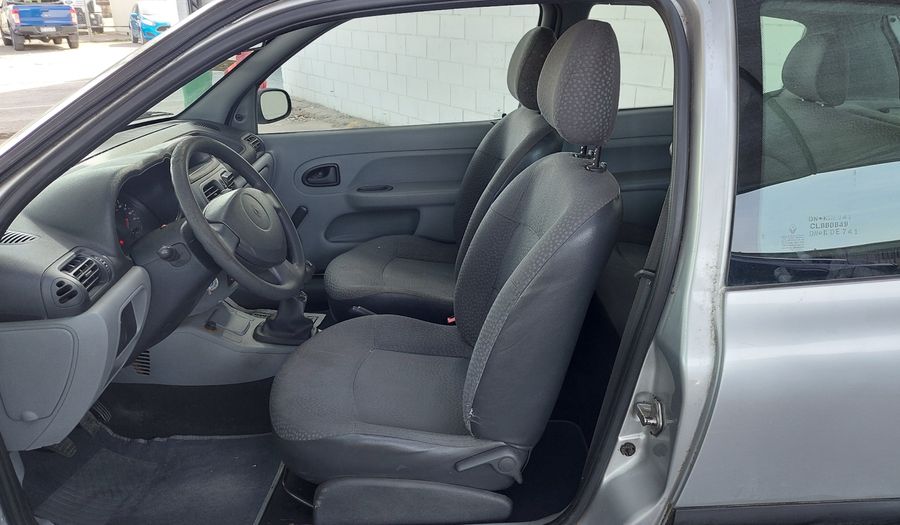 Renault Clio 1.1 PACK Hatchback 2011