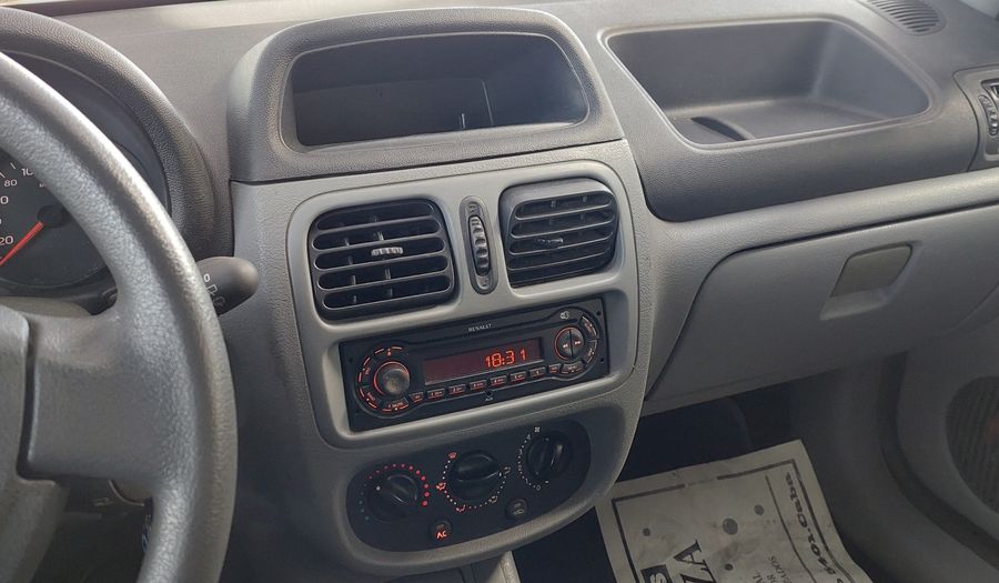 Renault Clio 1.1 PACK Hatchback 2011