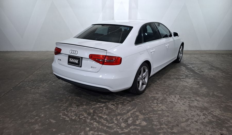 Audi A4 2.0 TFSI TRENDY PLUS MULTITRONIC Sedan 2013