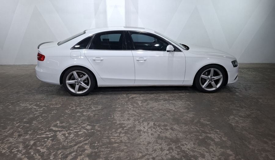 Audi A4 2.0 TFSI TRENDY PLUS MULTITRONIC Sedan 2013