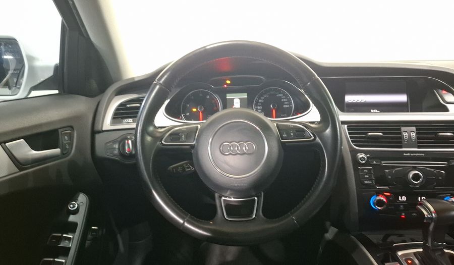 Audi A4 2.0 TFSI TRENDY PLUS MULTITRONIC Sedan 2013