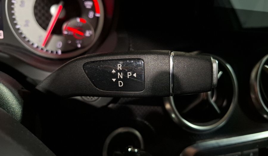 Mercedes Benz Clase A 1.6 200 CGI 7G-DCT Hatchback 2013