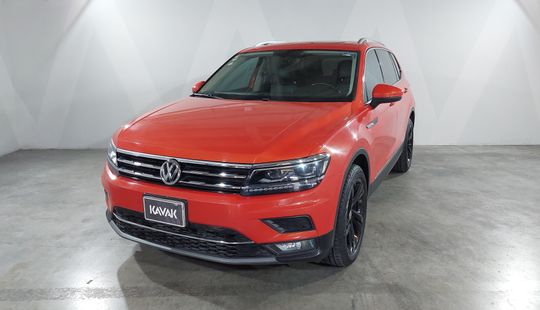Volkswagen • Tiguan