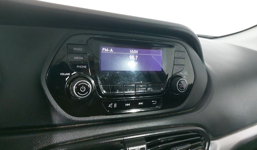Dodge Neon 1.4 SE Sedan 2020
