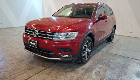 Volkswagen • Tiguan