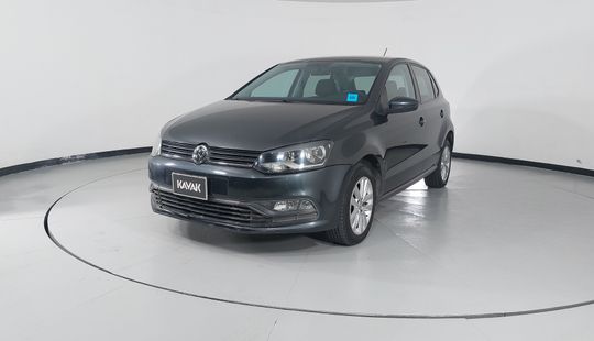 Volkswagen • Polo