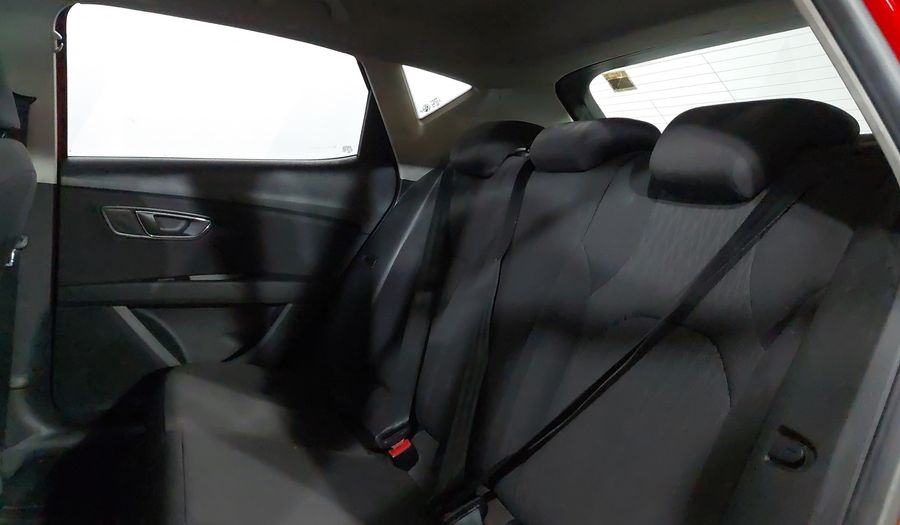 Seat Leon 1.4 TSI STYLE 125HP MT Hatchback 2016