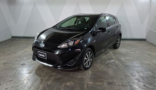 Toyota • Prius C