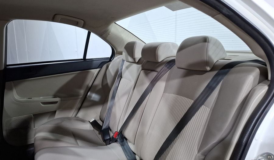 Mitsubishi Lancer 2.0 ES CVT Sedan 2015