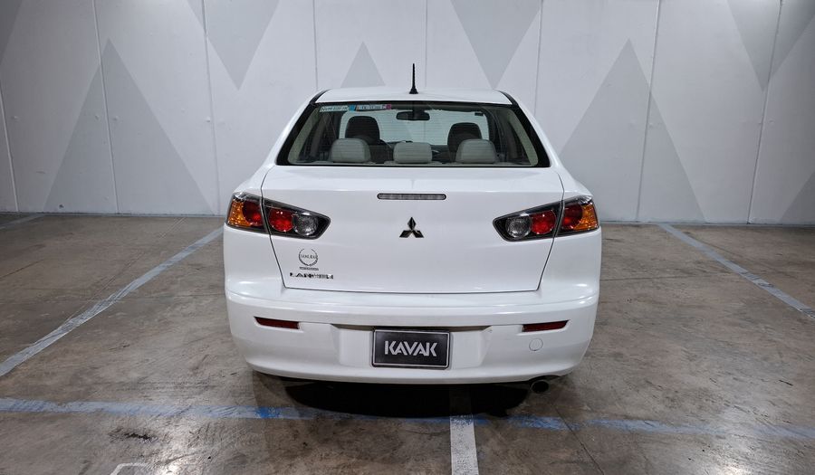Mitsubishi Lancer 2.0 ES CVT Sedan 2015