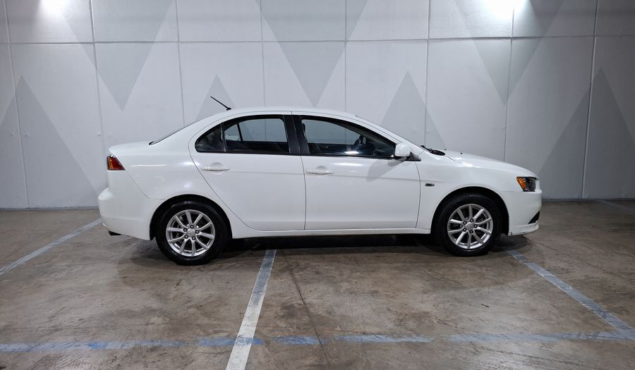 Mitsubishi Lancer 2.0 ES CVT Sedan 2015
