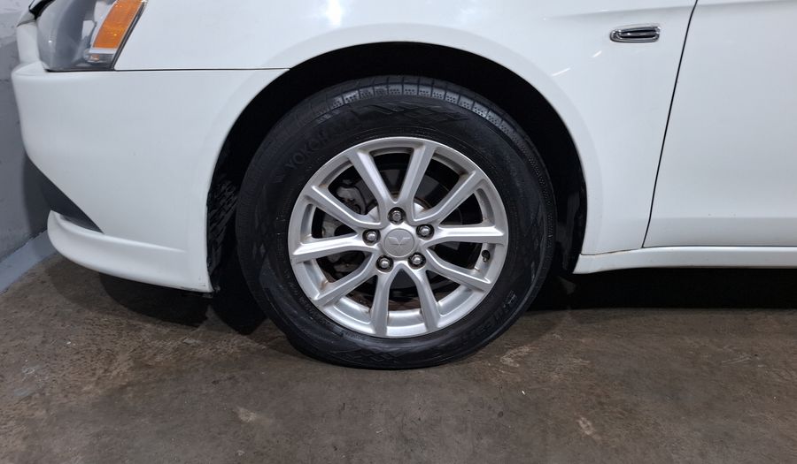 Mitsubishi Lancer 2.0 ES CVT Sedan 2015