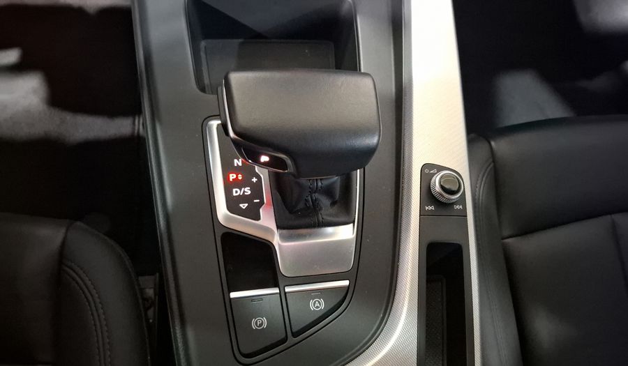 Audi A4 2.0 MHEV 40 TFSI SELECT DCT Sedan 2023
