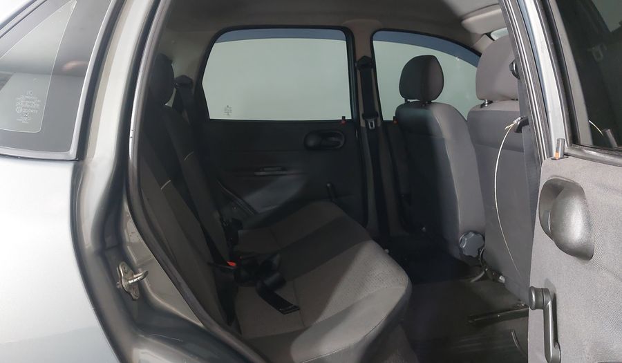 Chevrolet Classic MPFI LS Sedan 2013