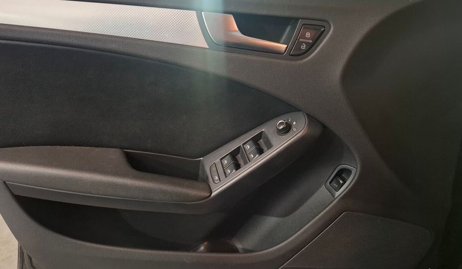 Audi A4 1.8 TFSI AMBITION Sedan 2011