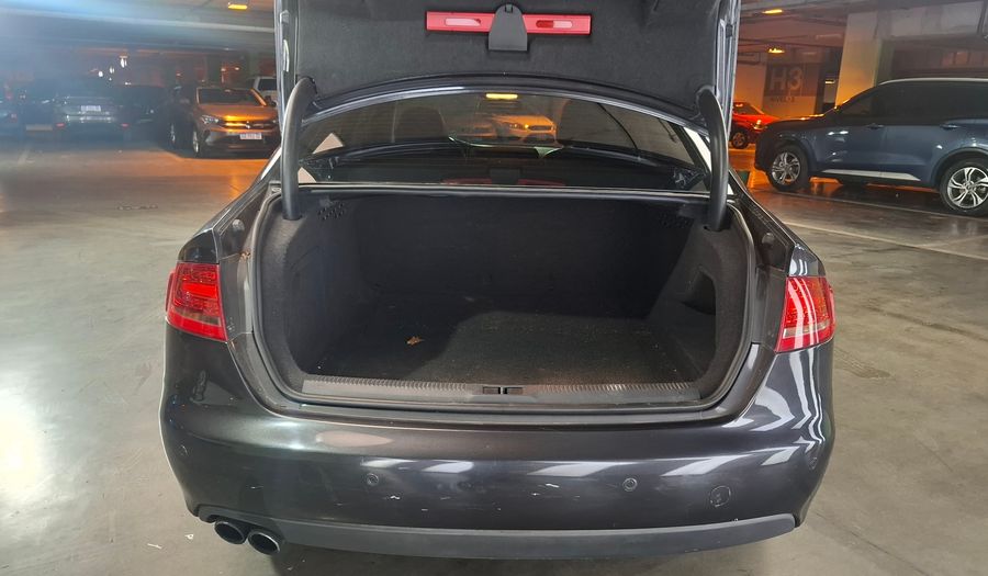 Audi A4 1.8 TFSI AMBITION Sedan 2011