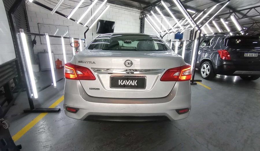 Nissan Sentra 1.8 ADVANCE Sedan 2017