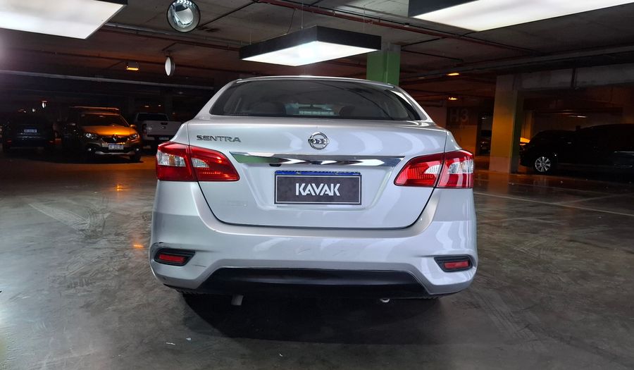 Nissan Sentra 1.8 ADVANCE Sedan 2017
