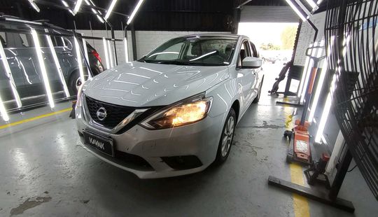 Nissan • Sentra