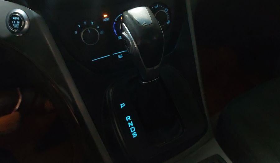 Ford Escape 2.5 S I4 AT Suv 2015