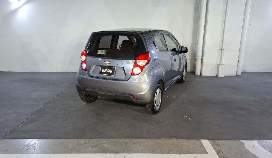 Chevrolet Spark 1.4 LT B MT Hatchback 2016