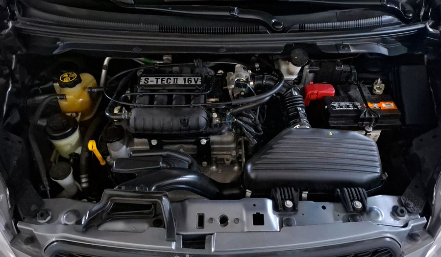 Chevrolet Spark 1.4 LT B MT Hatchback 2016
