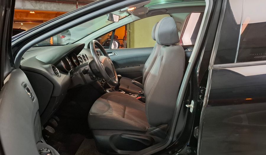 Peugeot 308 1.6 ALLURE Hatchback 2016