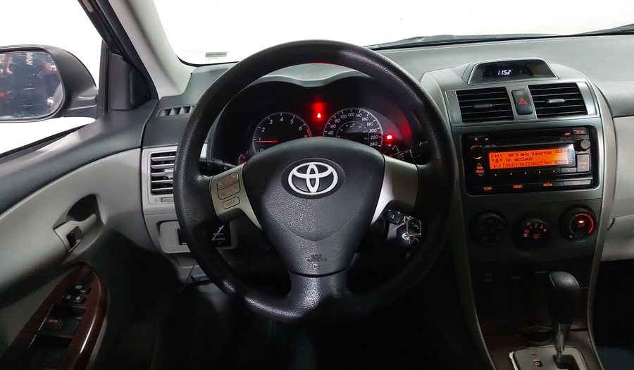 Toyota Corolla 1.8 XLE AT Sedan 2012