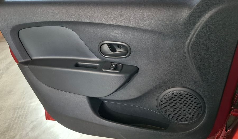 Renault Sandero 1.6 LIFE Hatchback 2022