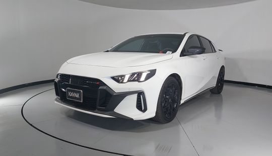 2025 • 1,756 km • Automático