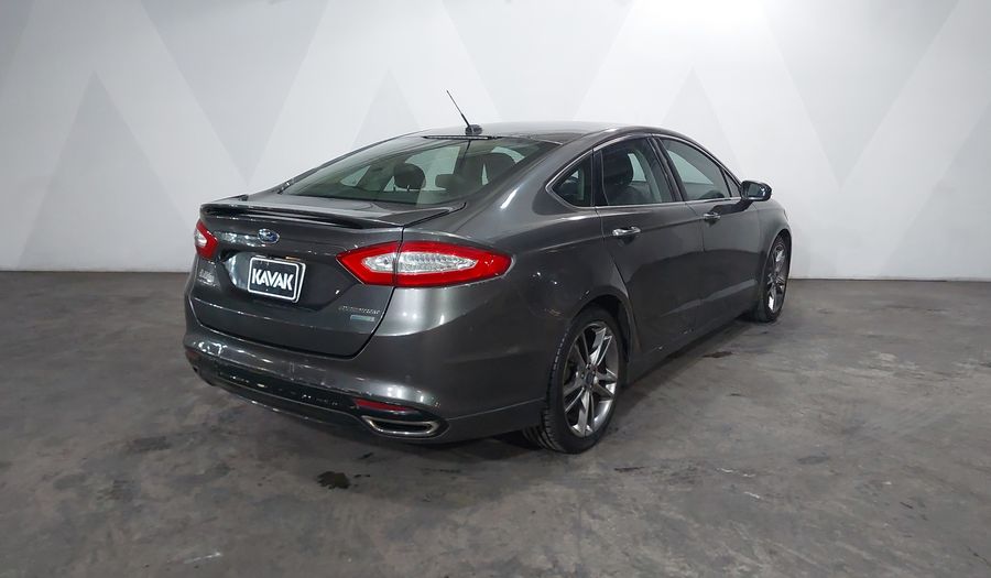Ford Fusion 2.0 GTDI TITANIUM PLUS AT Sedan 2015