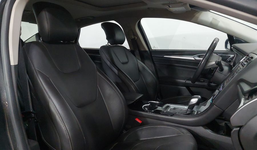 Ford Fusion 2.0 GTDI TITANIUM PLUS AT Sedan 2015