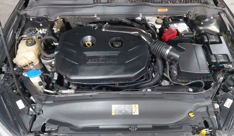 Ford Fusion 2.0 GTDI TITANIUM PLUS AT Sedan 2015