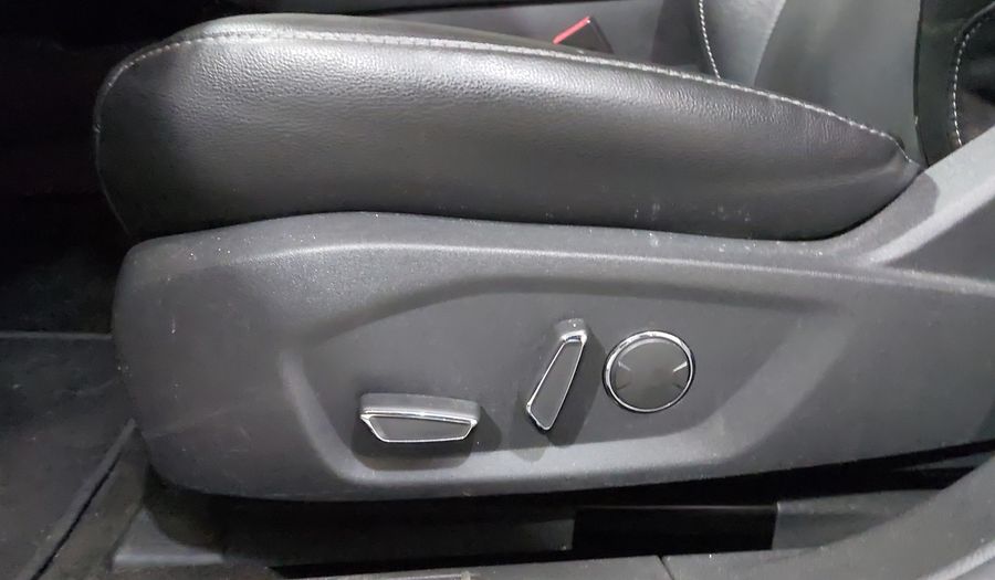 Ford Fusion 2.0 GTDI TITANIUM PLUS AT Sedan 2015
