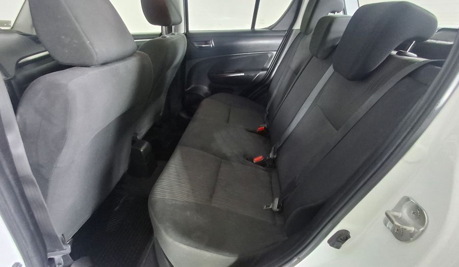 Suzuki Swift 1.4 GL Hatchback 2013