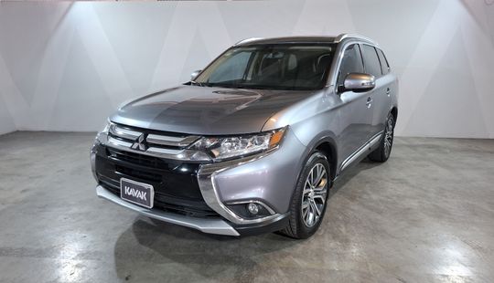 Mitsubishi • Outlander