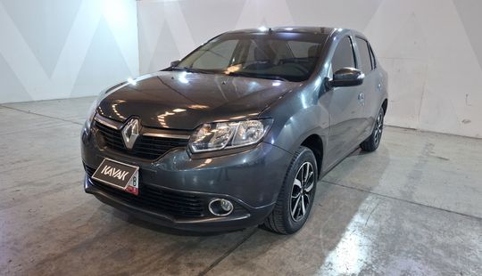 Renault • Logan