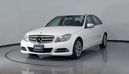 Mercedes Benz • Clase C