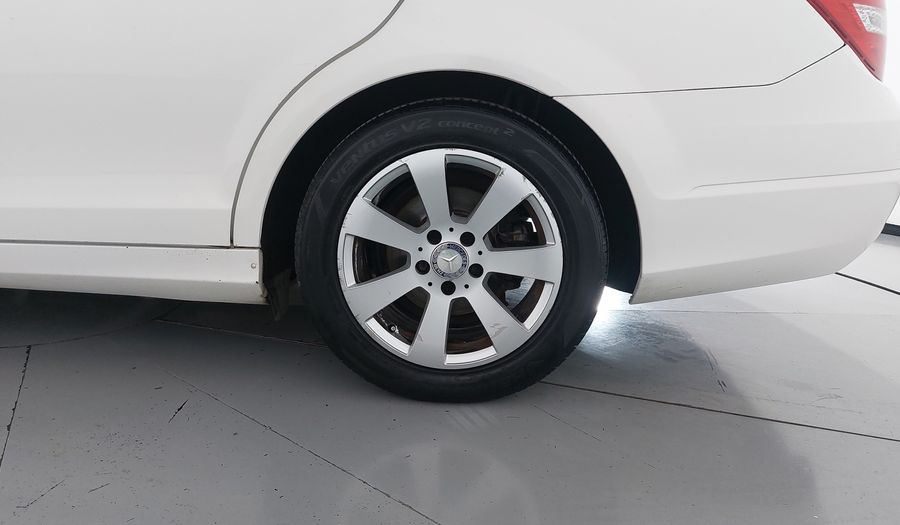 Mercedes Benz Clase C 1.6 180 CGI AT Sedan 2013
