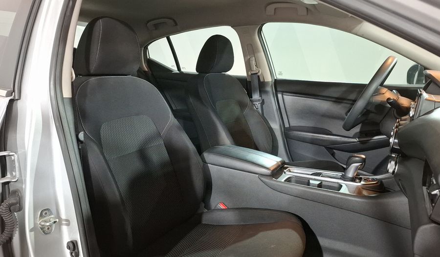 Nissan Sentra 2.0 SENSE AUTO Sedan 2020