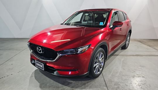2021 • 33,889 km • Automático
