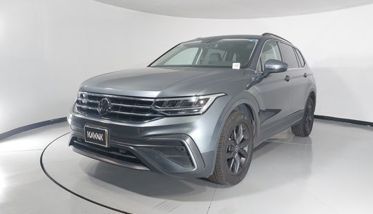 Volkswagen • Tiguan